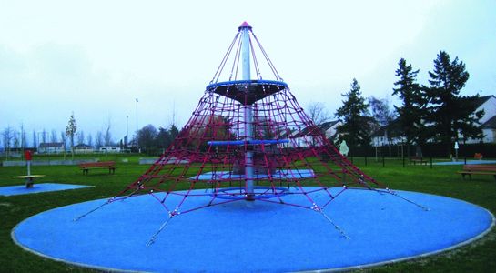 Klimnet-Piramide Dino 2