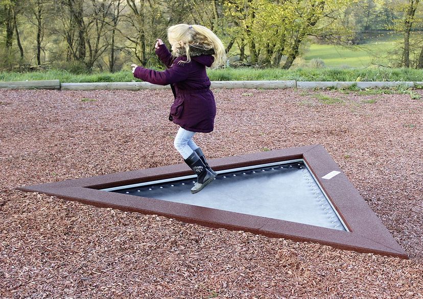 Trampoline “Triangulum”