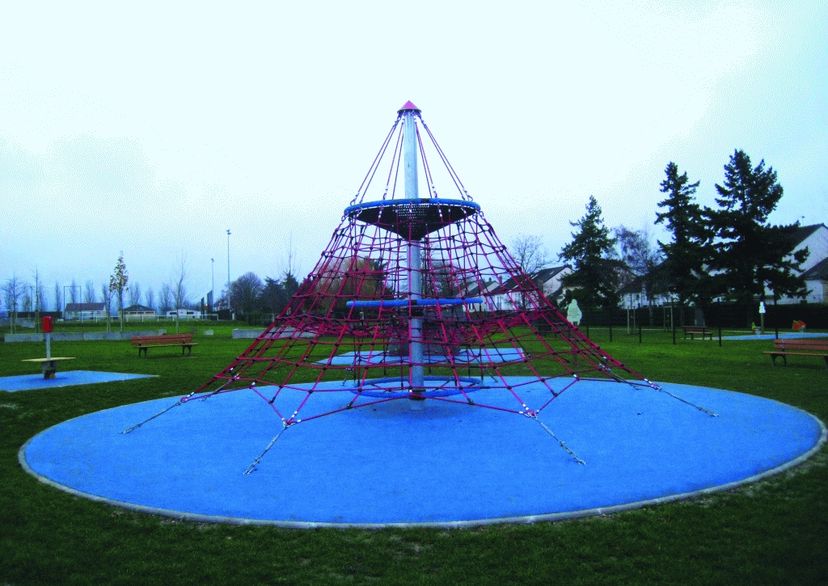 Klimnet-Piramide Dino 2