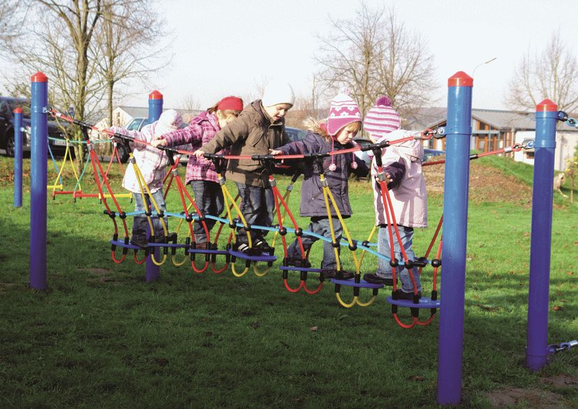 Avonturenbrug “Wackelteller”