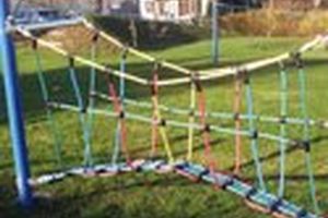 Klimspel boogbrug ladder voor stalen palen