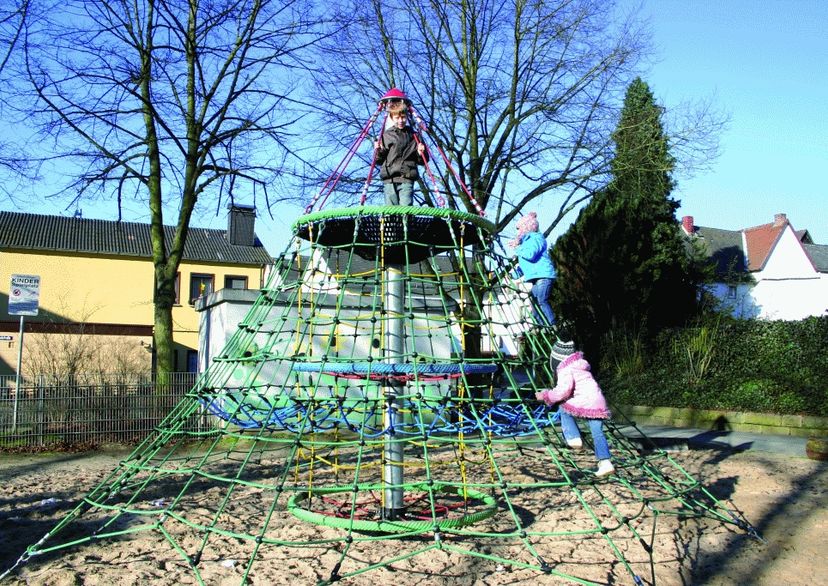 Klimnet-Piramide Dino 2