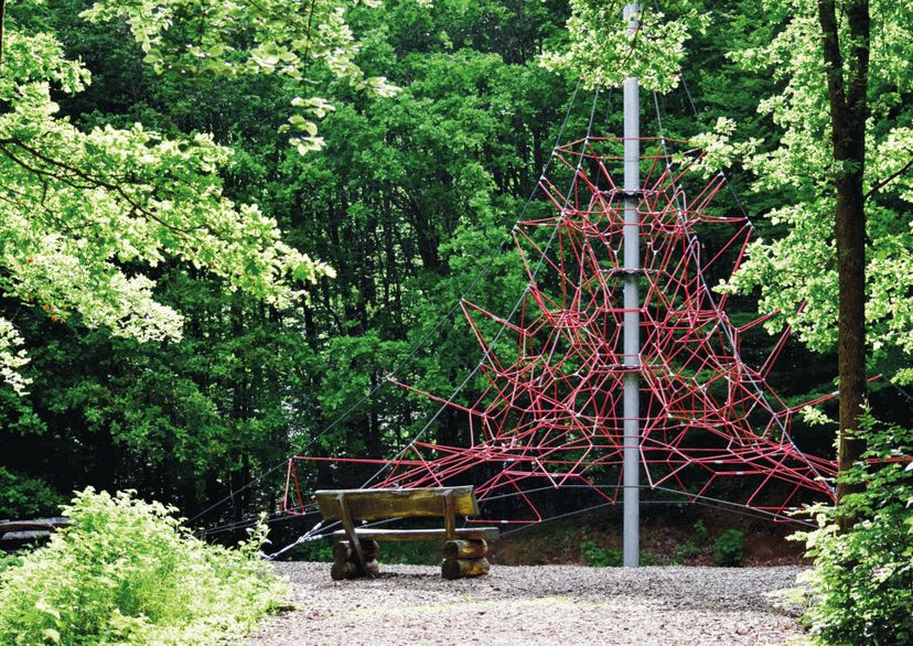 SPIDER 8 touwpiramide met 6 spanbevestigingen