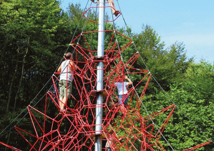 SPIDER 8 touwpiramide met 6 spanbevestigingen