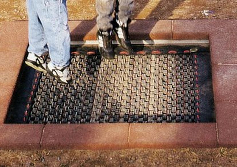 Mini trampoline, verzonken